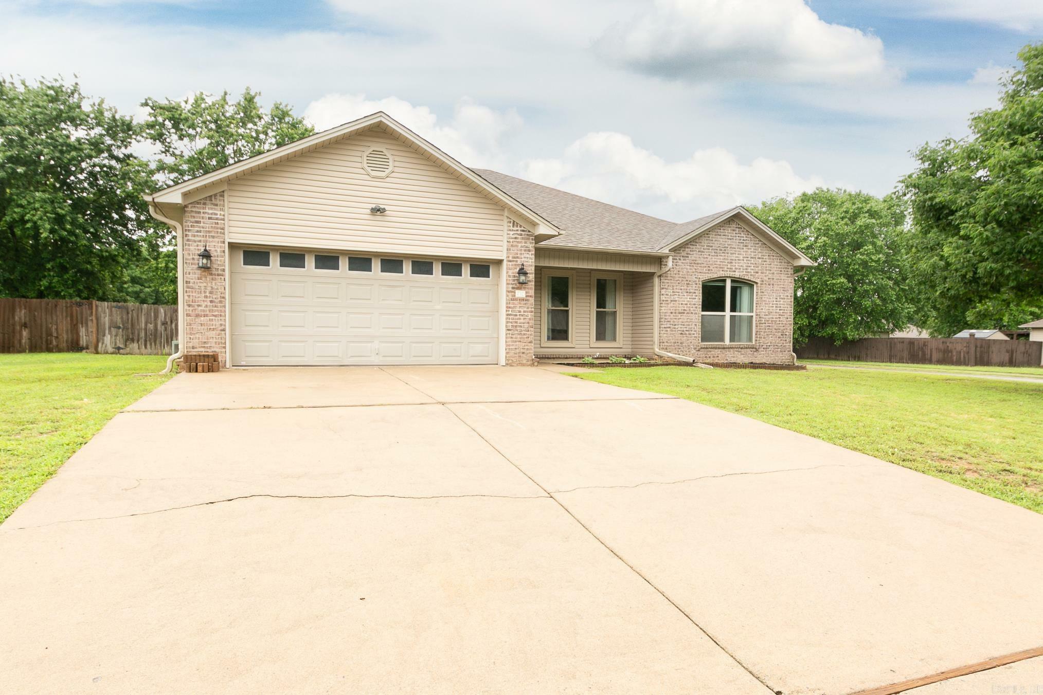 Property Photo: 70 Rosebud Circle AR 72023