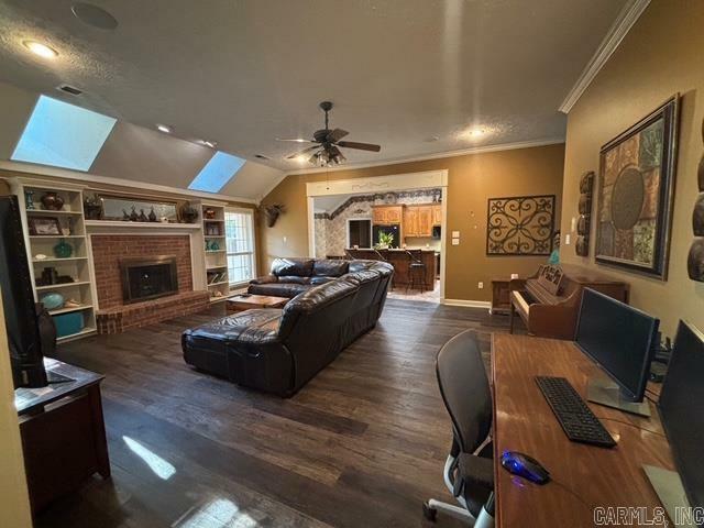 Property Photo: 115 Las Colinas Street AR 72034