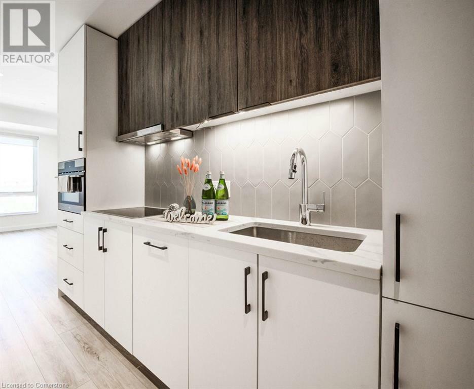 Property Photo: 741 King Street West 1604 ON N2G 0E9
