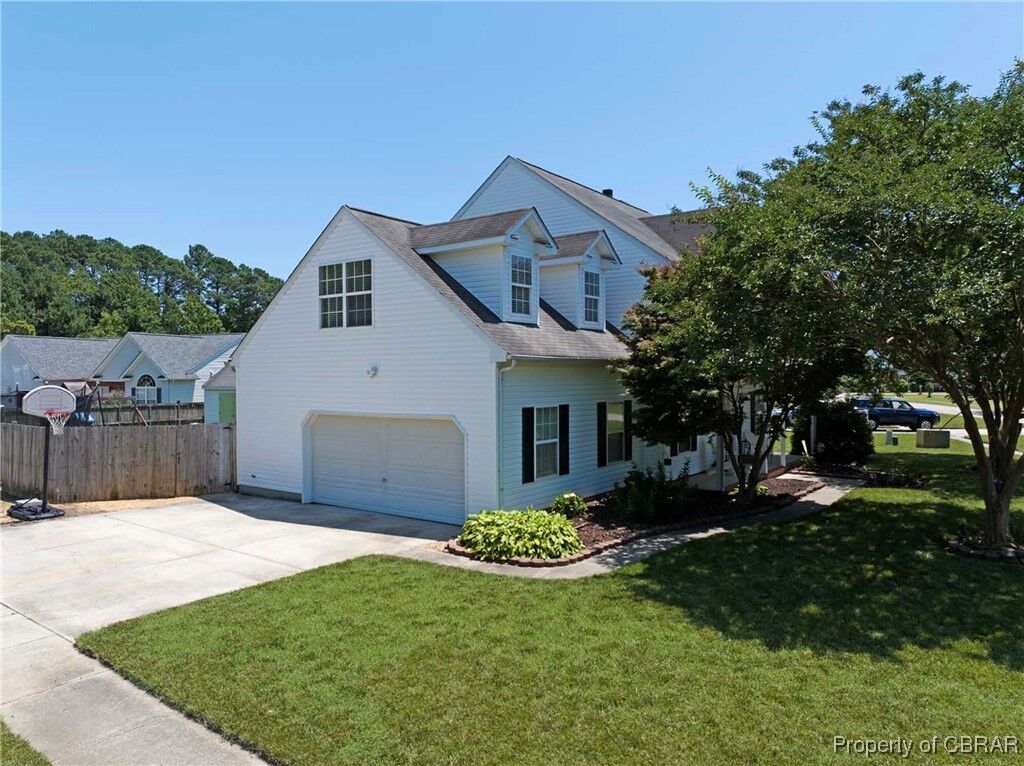 Property Photo: 2024 Sarahs Cove Drive VA 23072