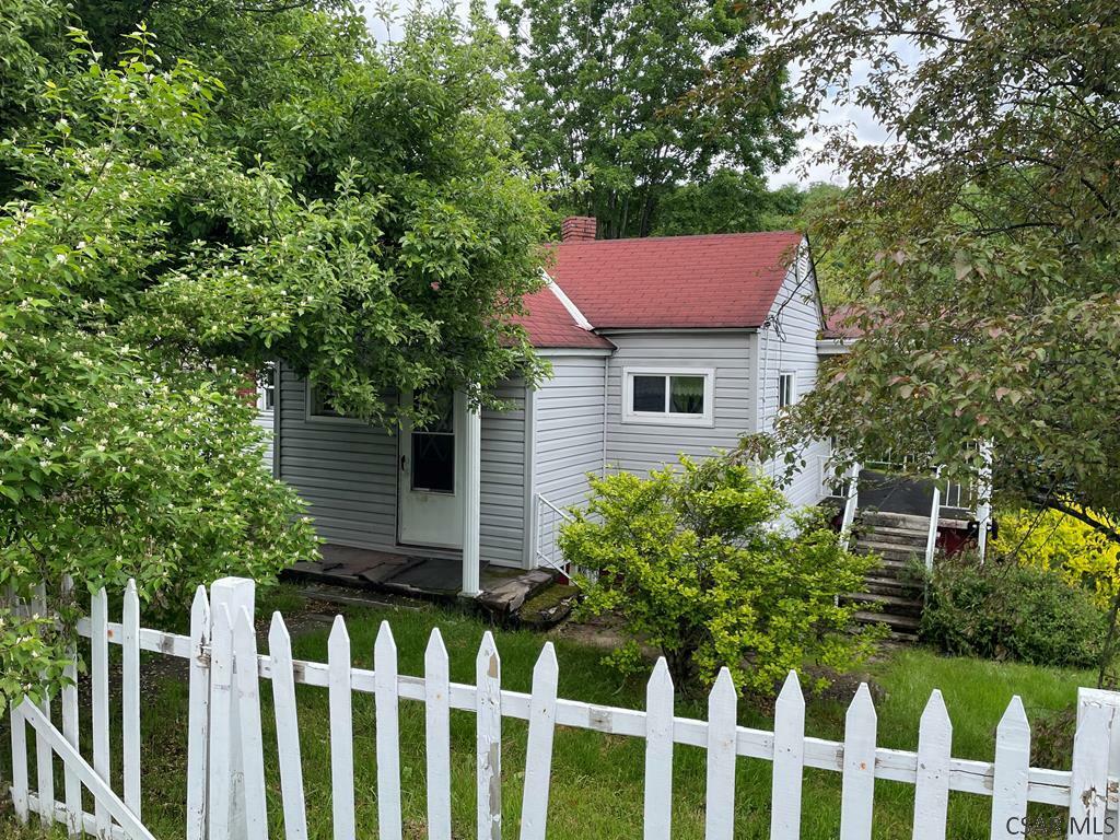 Property Photo: 1498 Dulancey Drive PA 15938