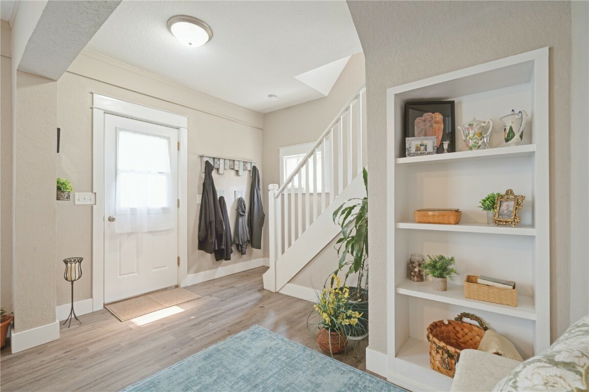Property Photo: 407 7th Ave SW IA 52404