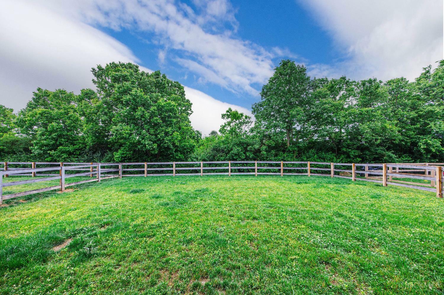 Property Photo: 918 Nelson Place OH 45067