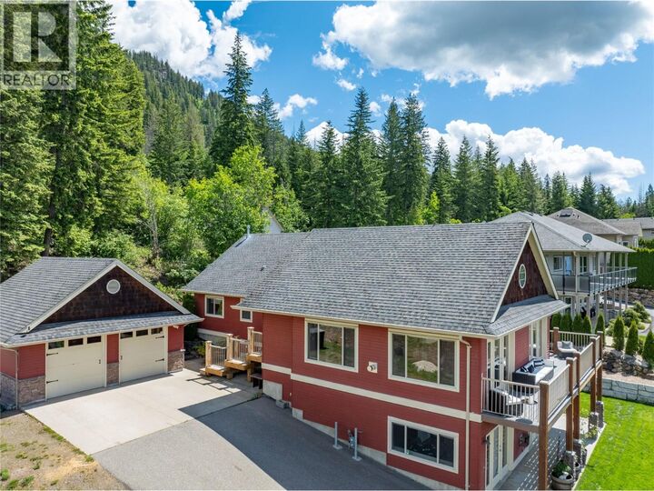 Property Photo: 3240 Roncastle Road BC V0E 1H1