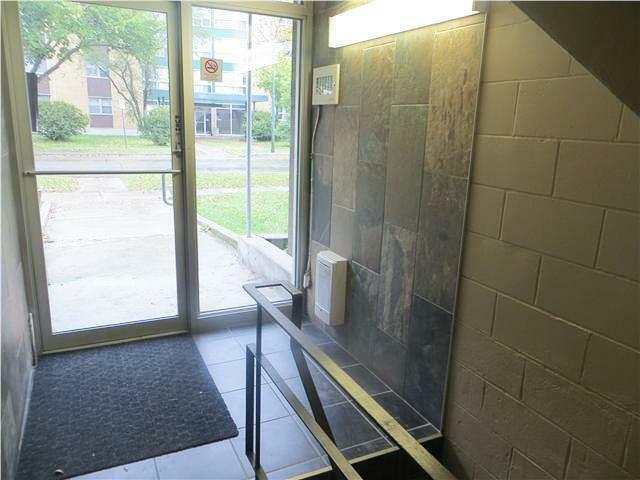 Property Photo: 620 Jefferson Avenue MB R2V 0P2