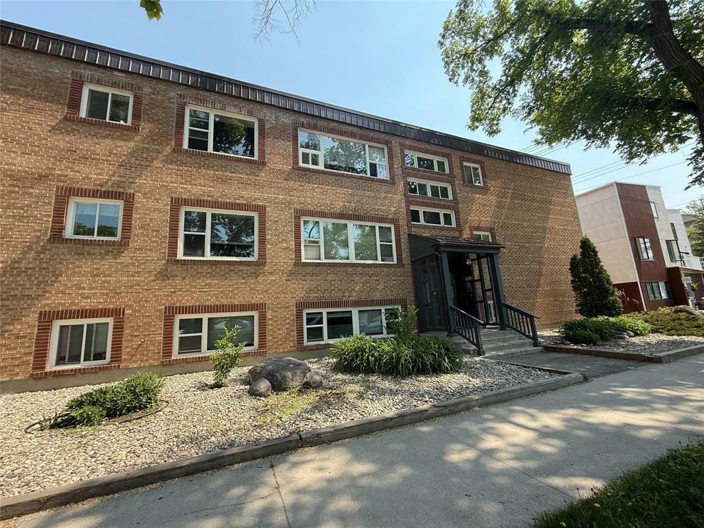 Property Photo: 118 Scott Street MB R3L 0K8