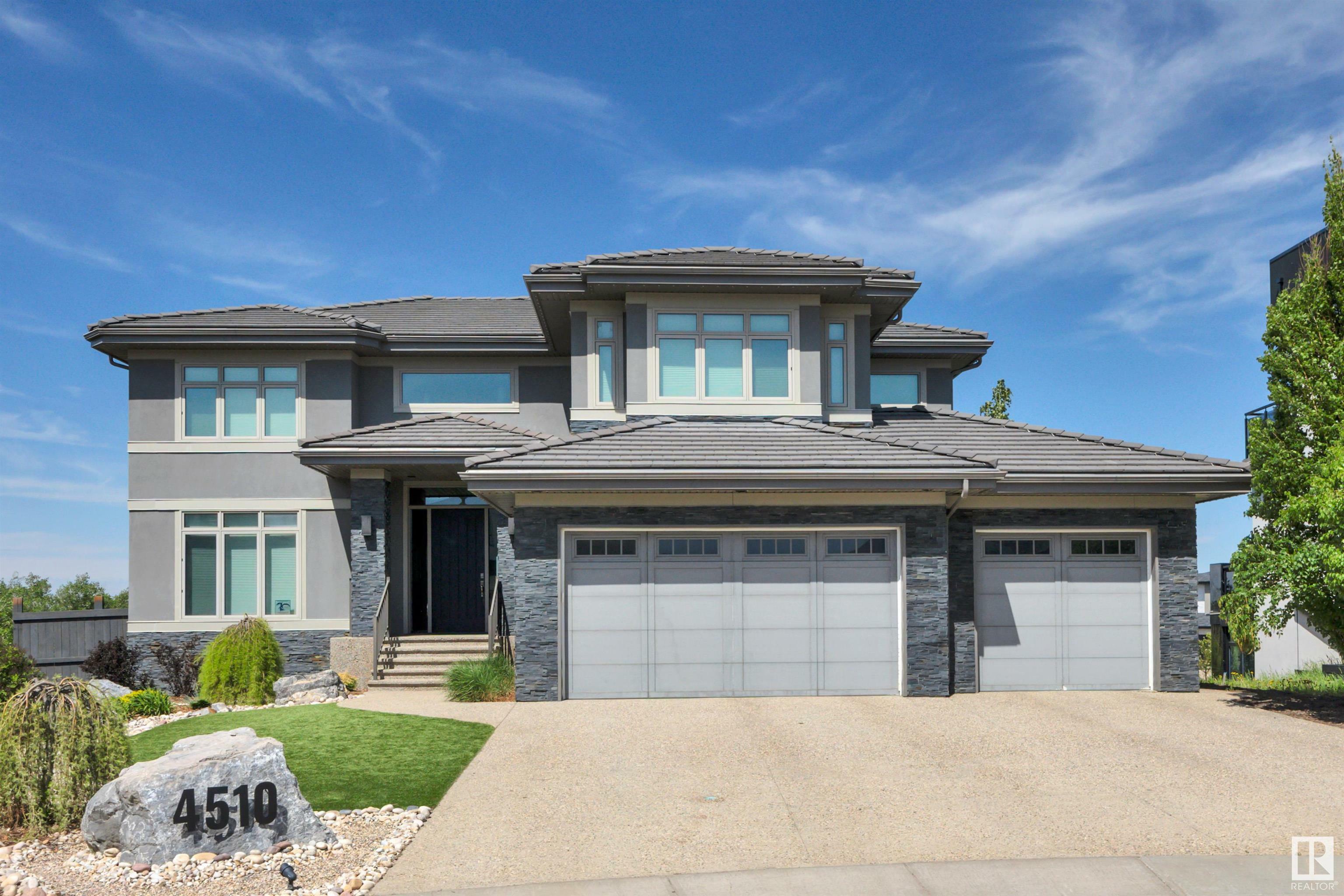 4510 Wingfield Bay NW  Edmonton AB T6W 2E1 photo