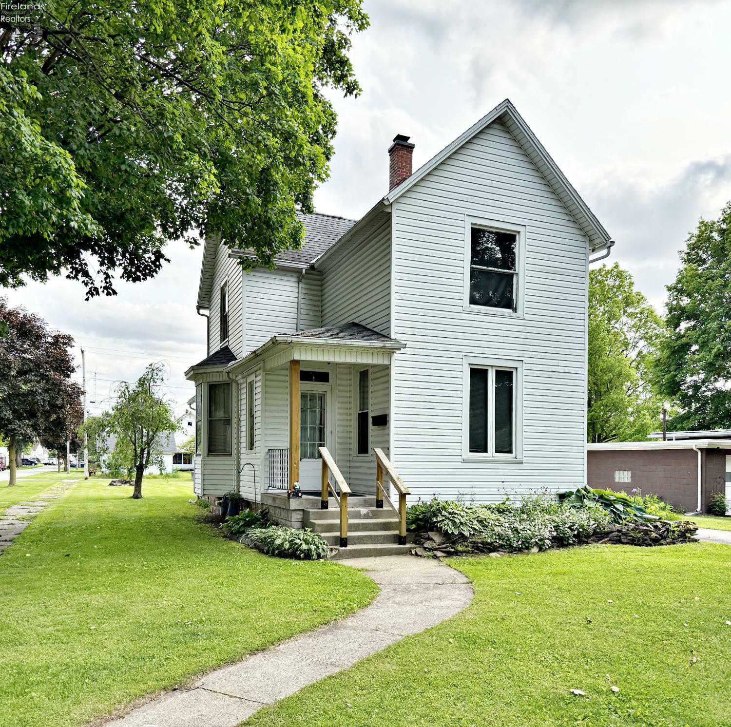 125 W Davis St  Tiffin OH 44883 photo