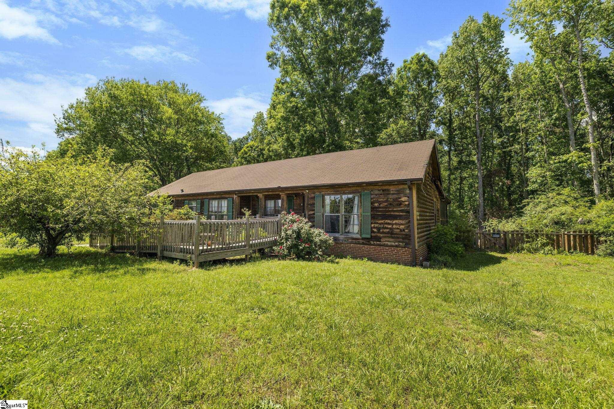 Property Photo: 378 Durbin Meadows Road SC 29644
