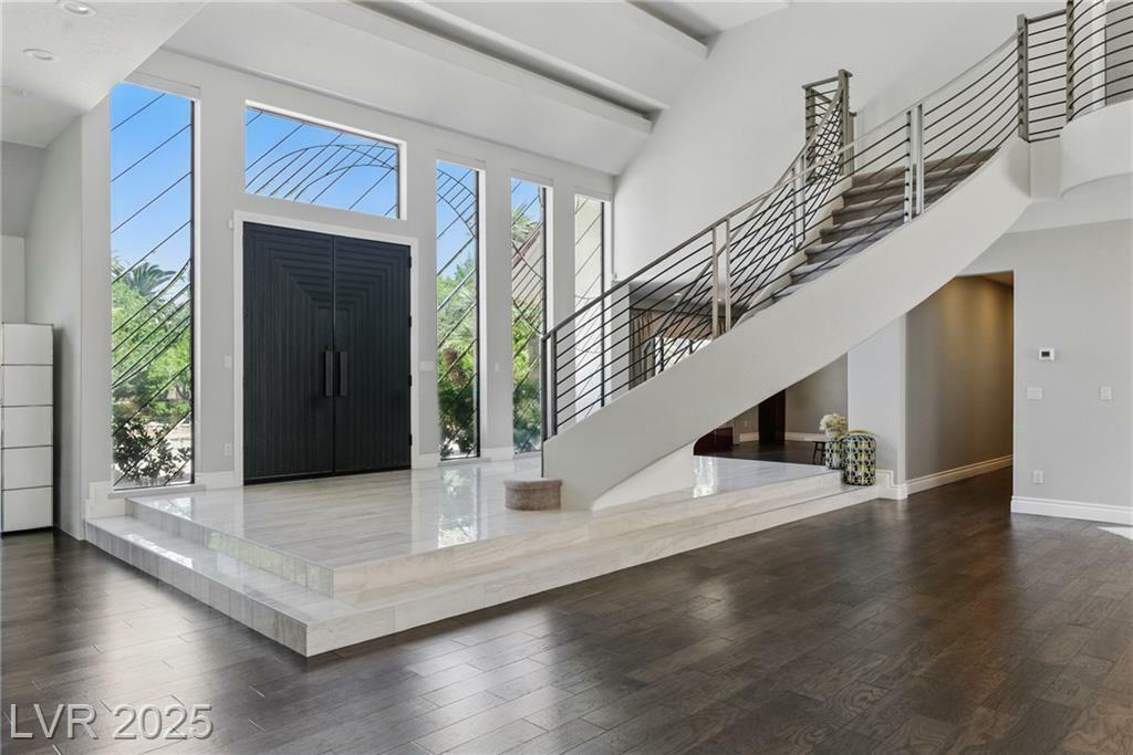 Property Photo: 13 Dovetail Circle NV 89014