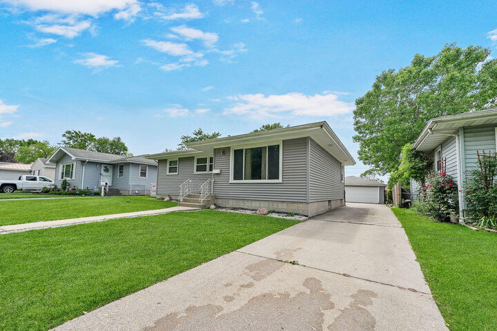 Property Photo: 6732 Montana Avenue IN 46323