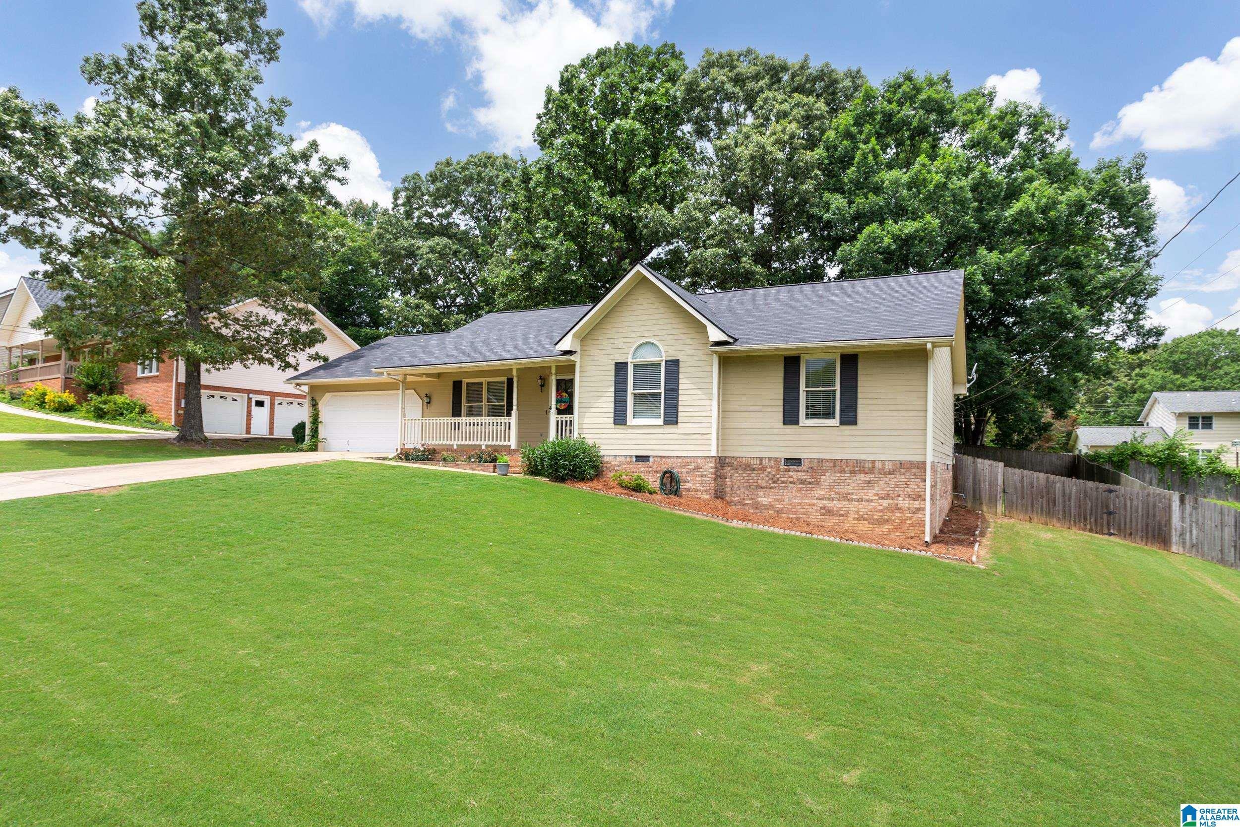 Property Photo: 5036 Red Oak Drive AL 36203