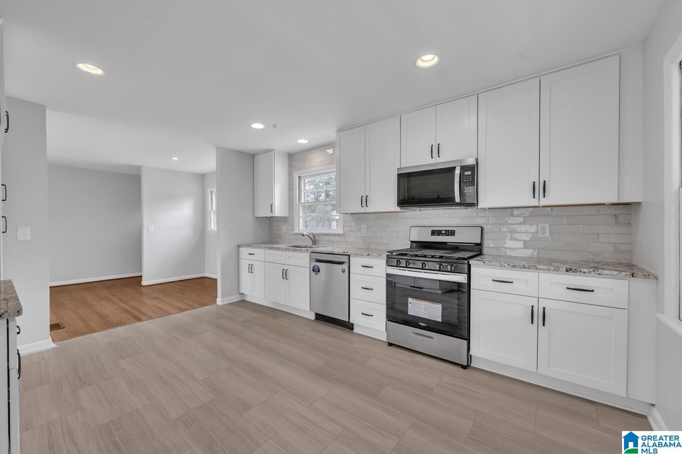 Property Photo:  3413 Crayrich Drive  AL 35226 