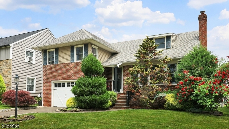 Property Photo: 1041 Gallopinghill Rd NJ 07208