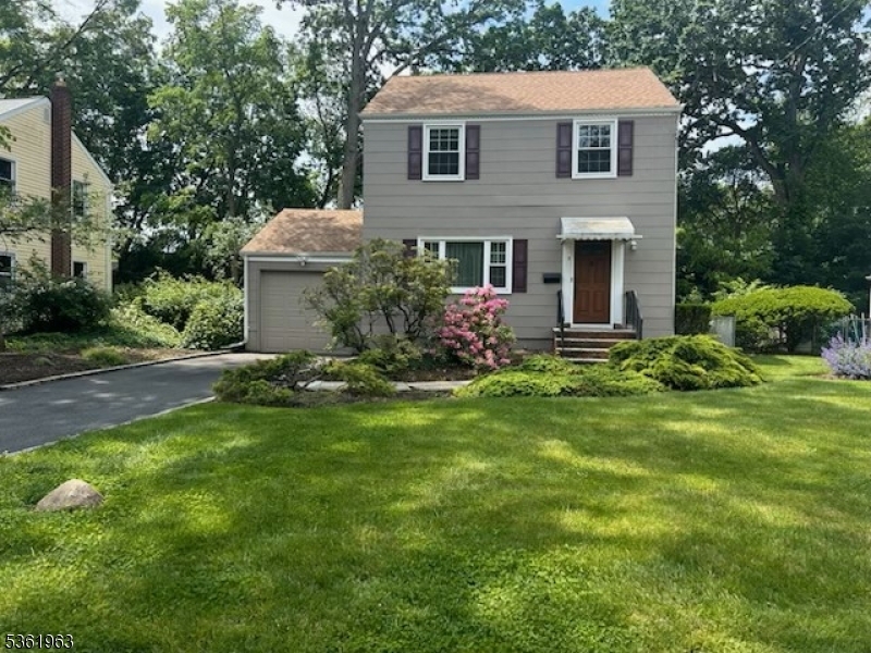 Property Photo: 7 Concord Dr NJ 07039