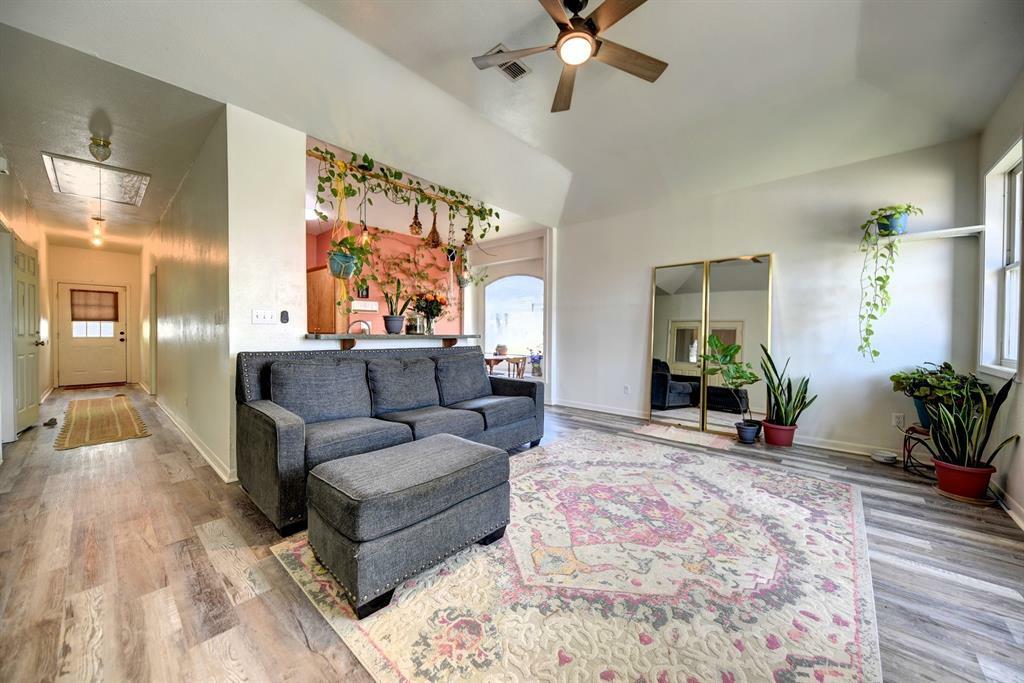 Property Photo: 213 N Austin Street TX 77833