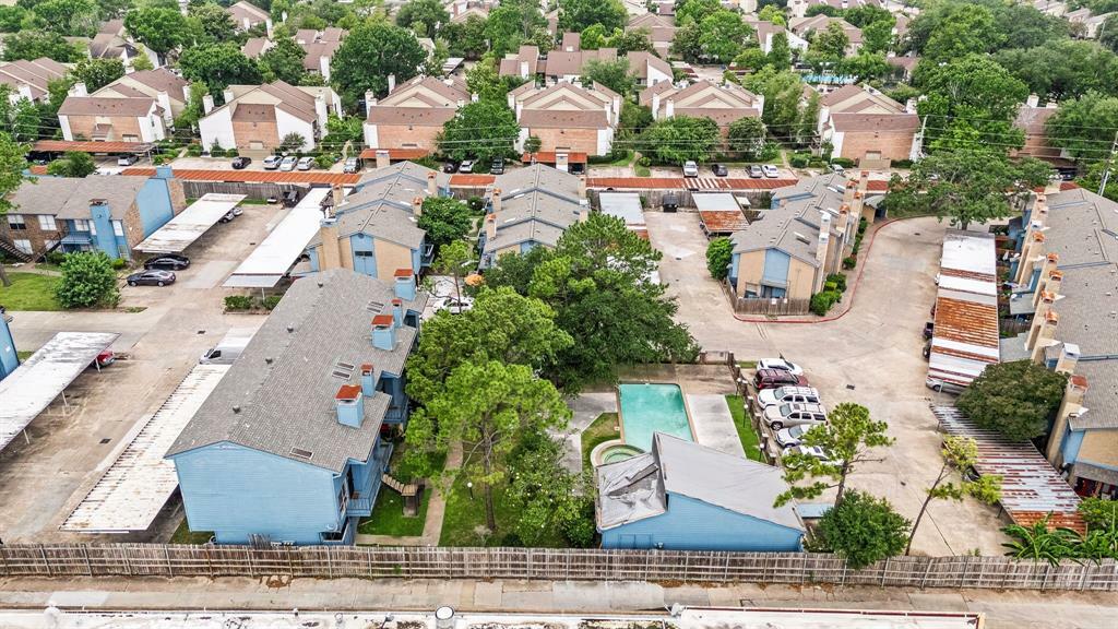 Property Photo: 10001 Westpark Drive 19 TX 77042