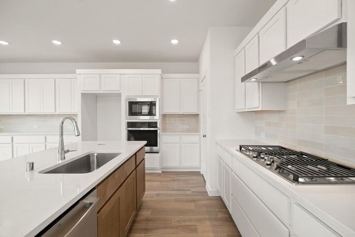 Property Photo: 27007 Golden Isle Lane TX 77493