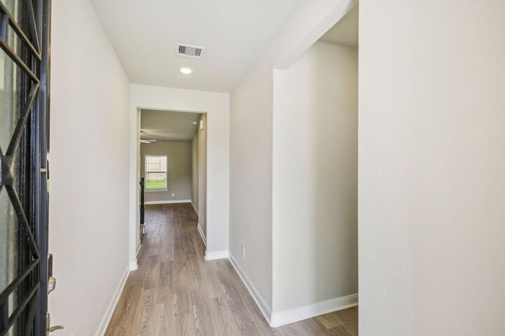 Property Photo:  112 Bay Bridge Court  TX 77316 