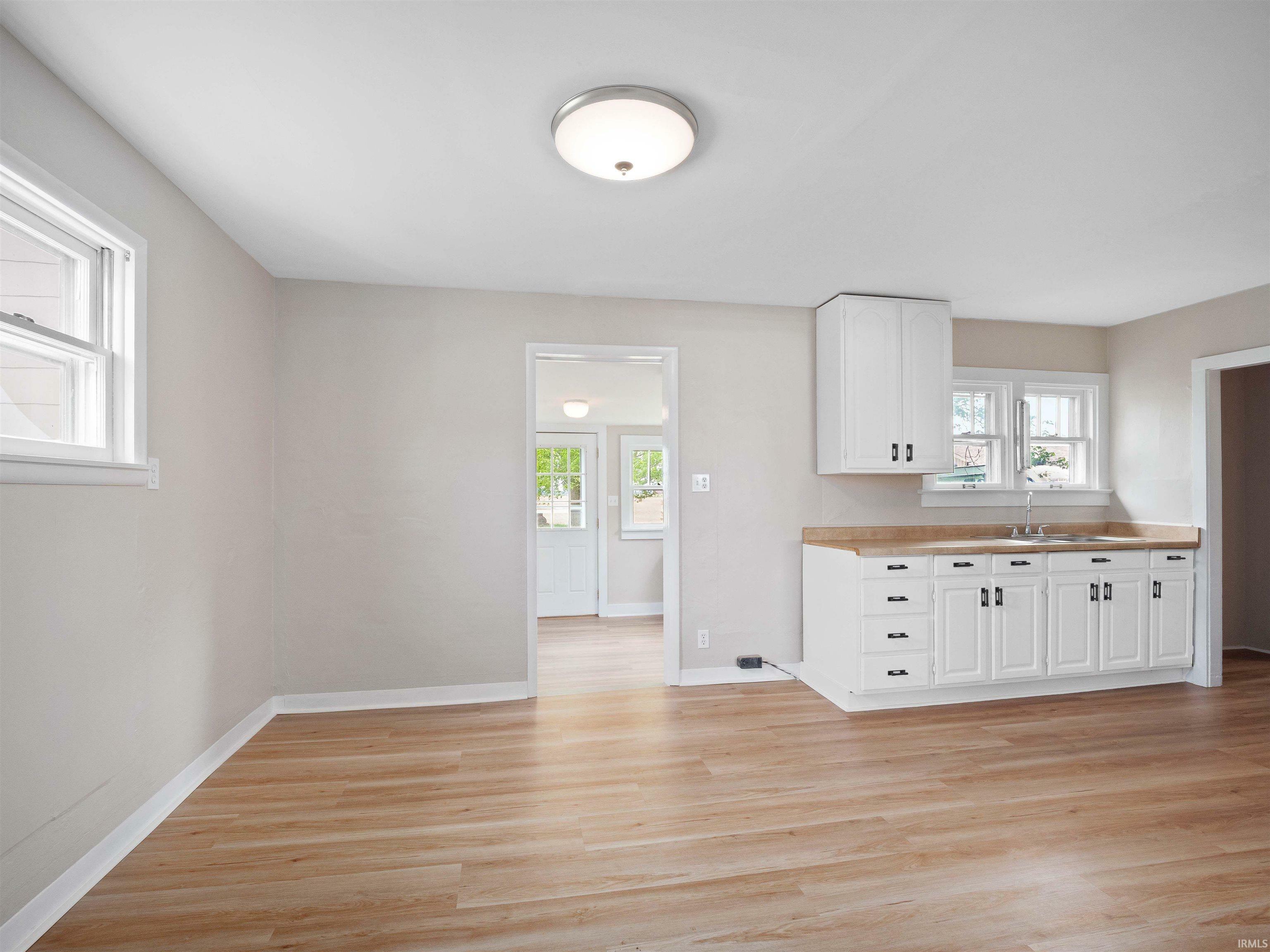 Property Photo: 8815 W 800 IN 46750-7779