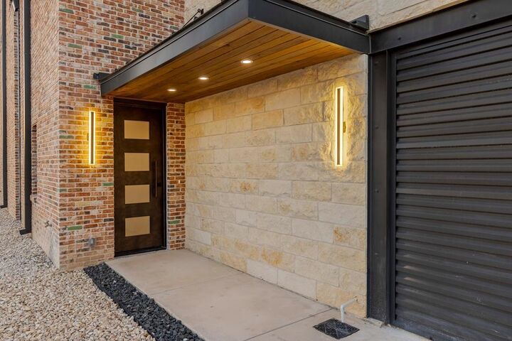 Property Photo:  1311 #3 Water St  TX 78028 