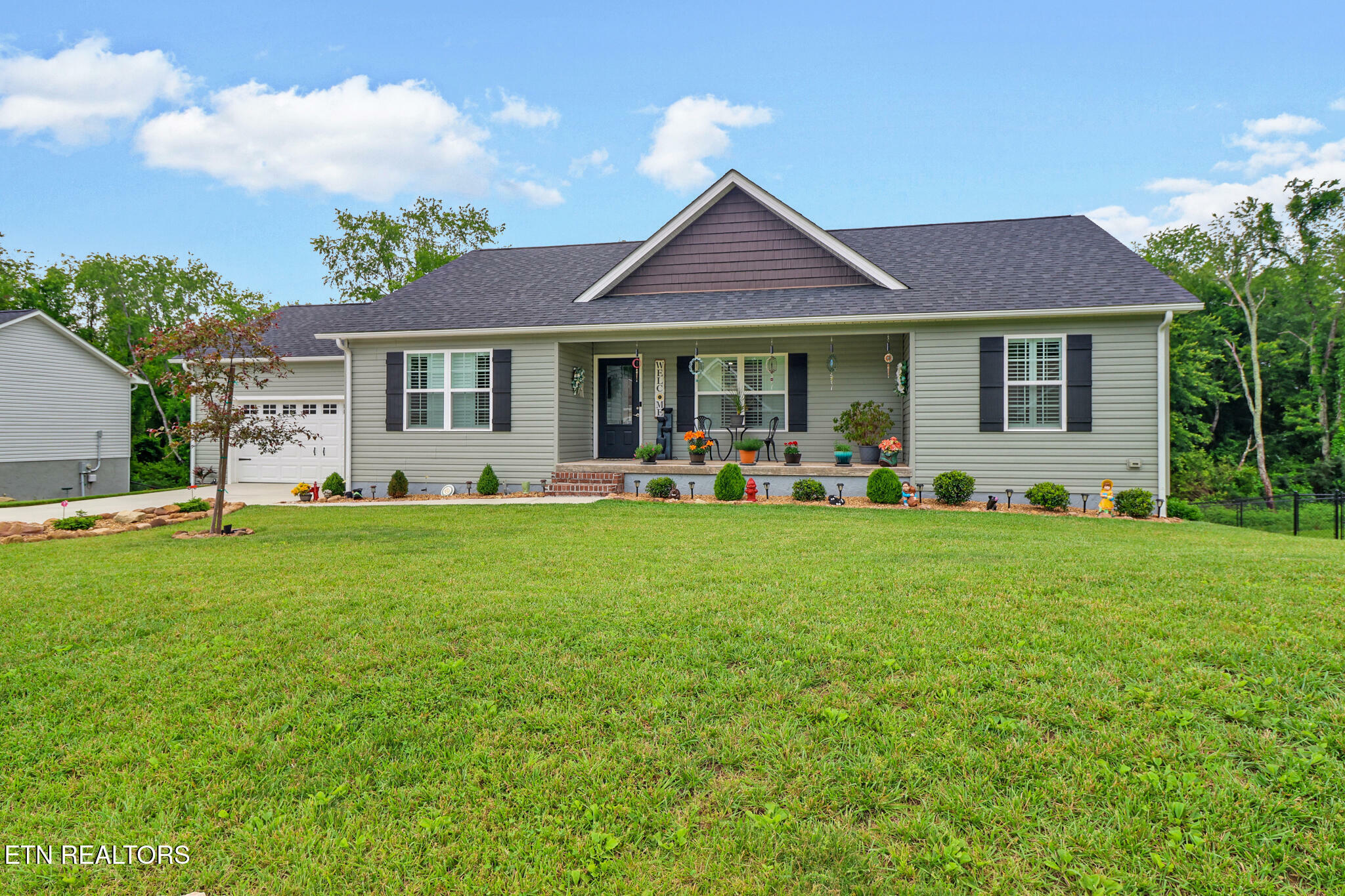 Property Photo: 282 Deerfield Rd TN 38555