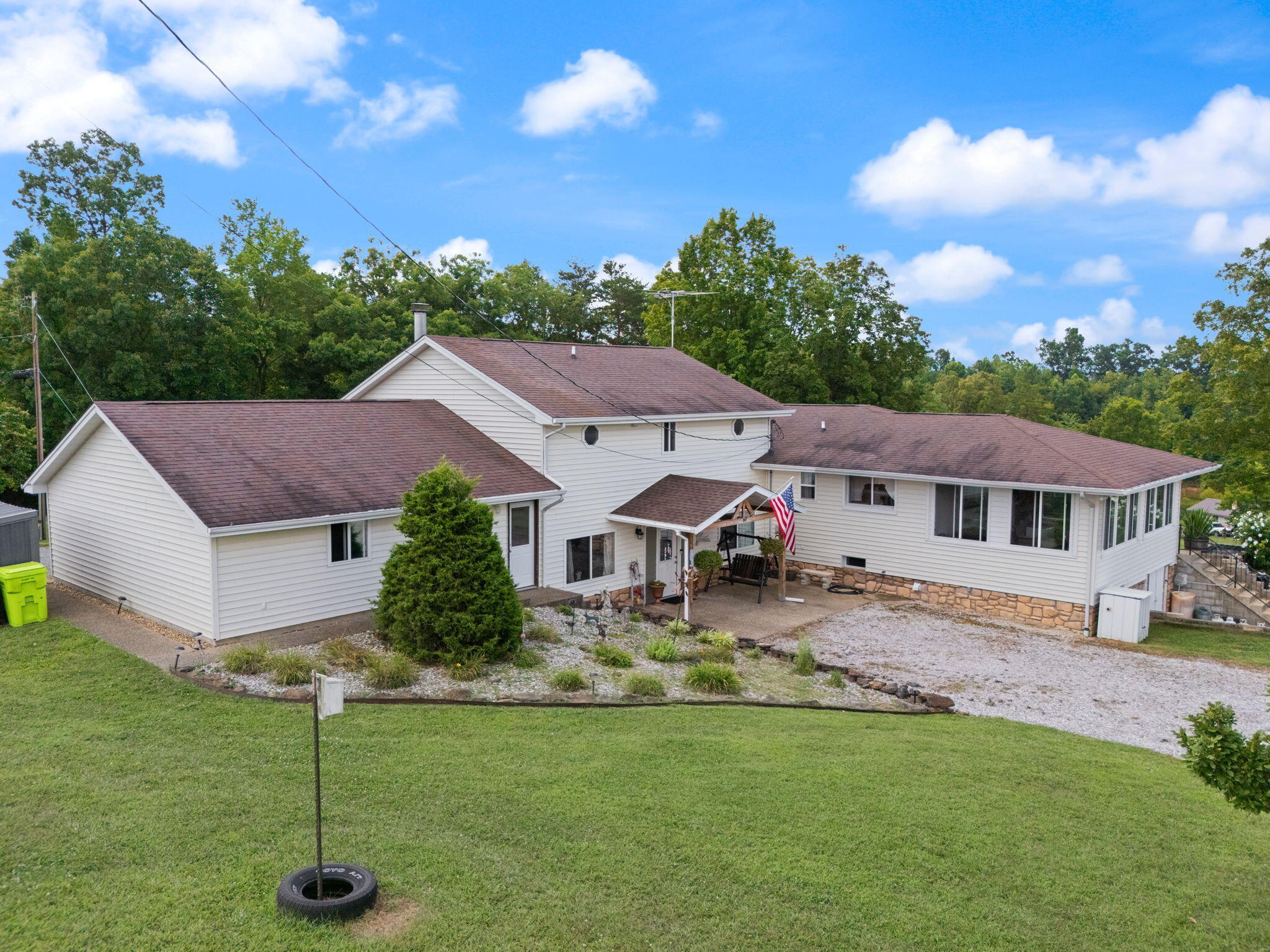 Property Photo: 283 Walter McDaniel Rd Road KY 40729