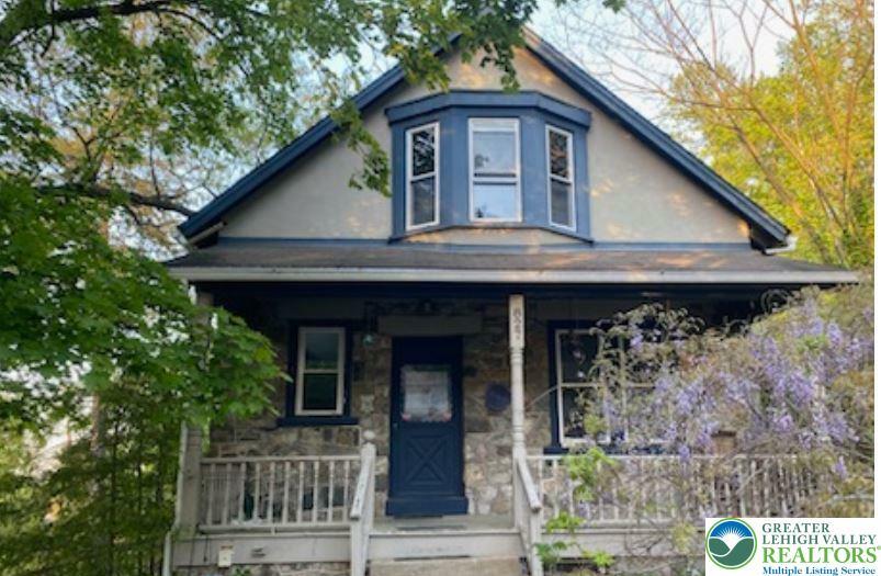 Property Photo: 827 S Lynn Street PA 18015