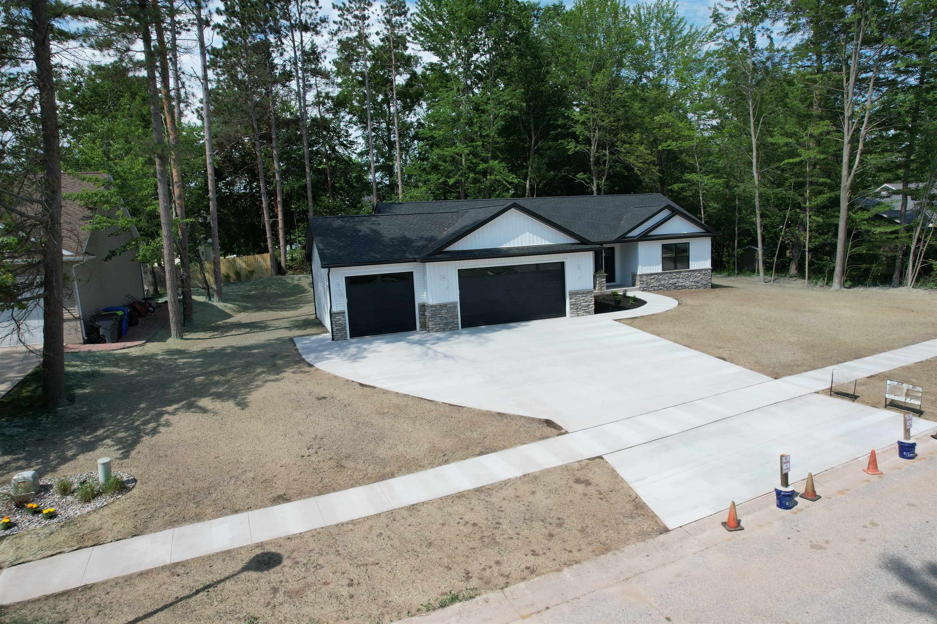 Property Photo: 3706 Bobcat MI 48642