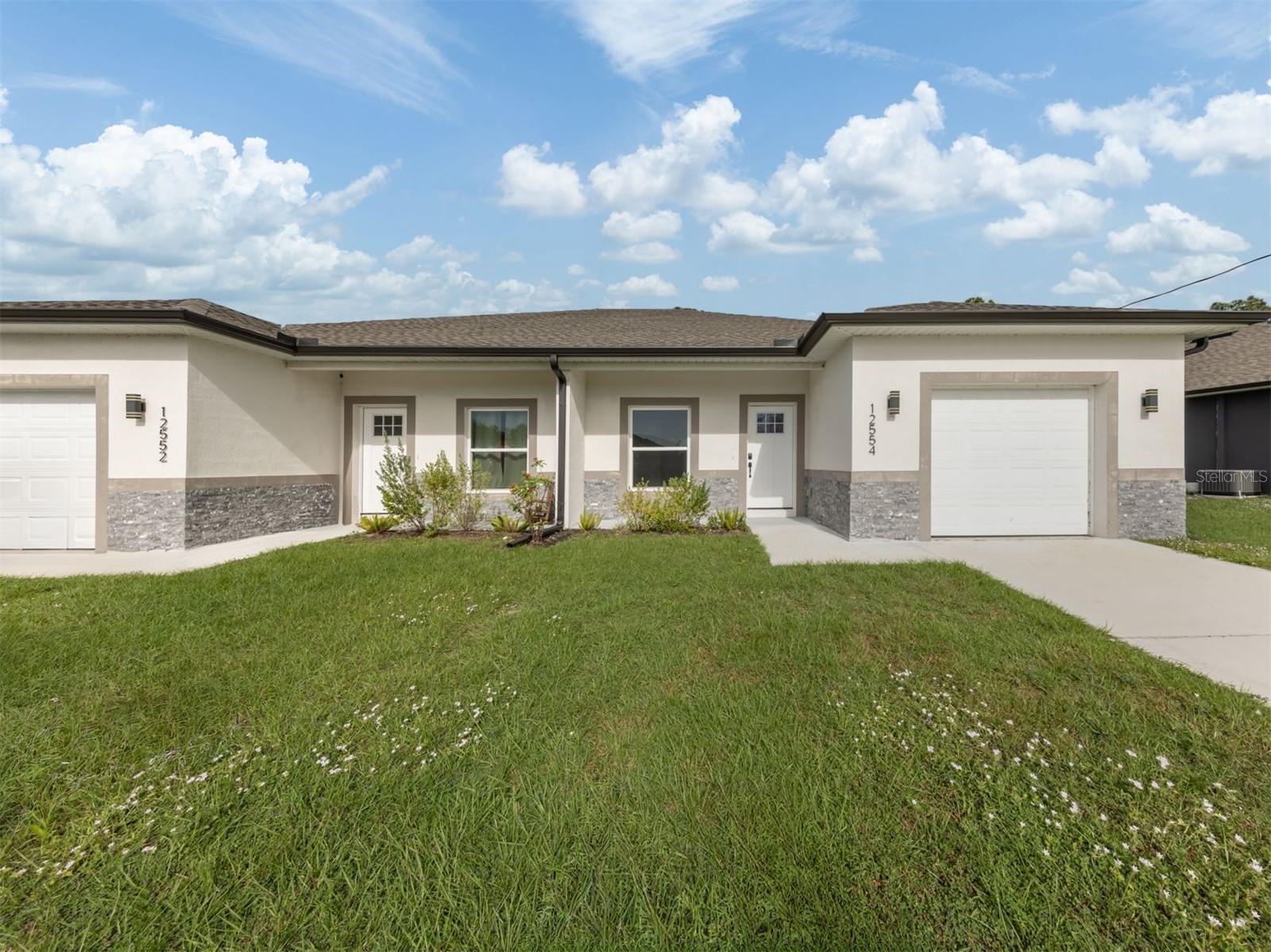 Property Photo:  12552 Buffing Road  FL 33981 