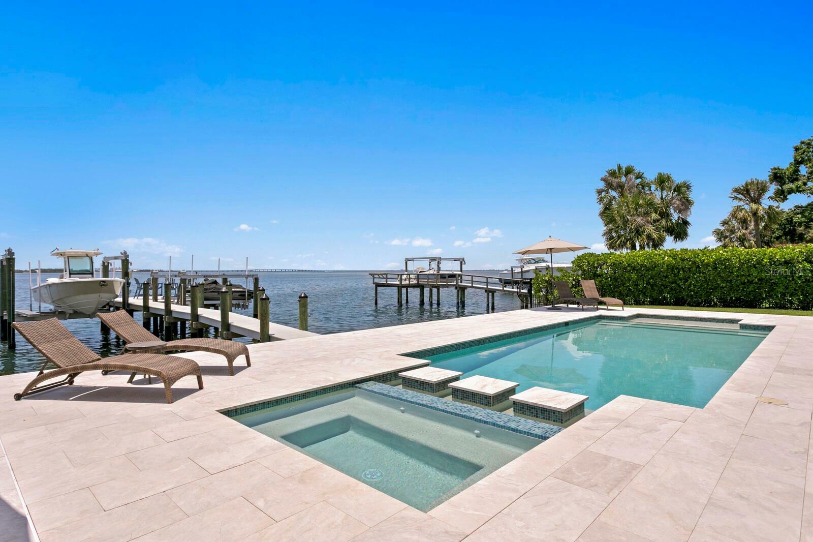 Property Photo: 5110 W Longfellow Avenue FL 33629