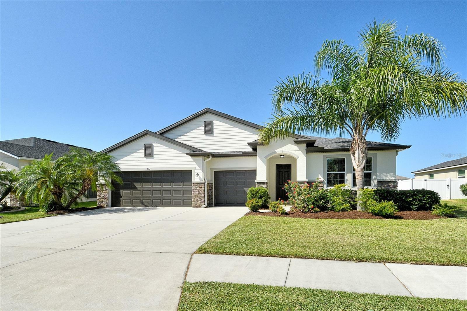 Property Photo: 364 Grande Vista Boulevard FL 34212