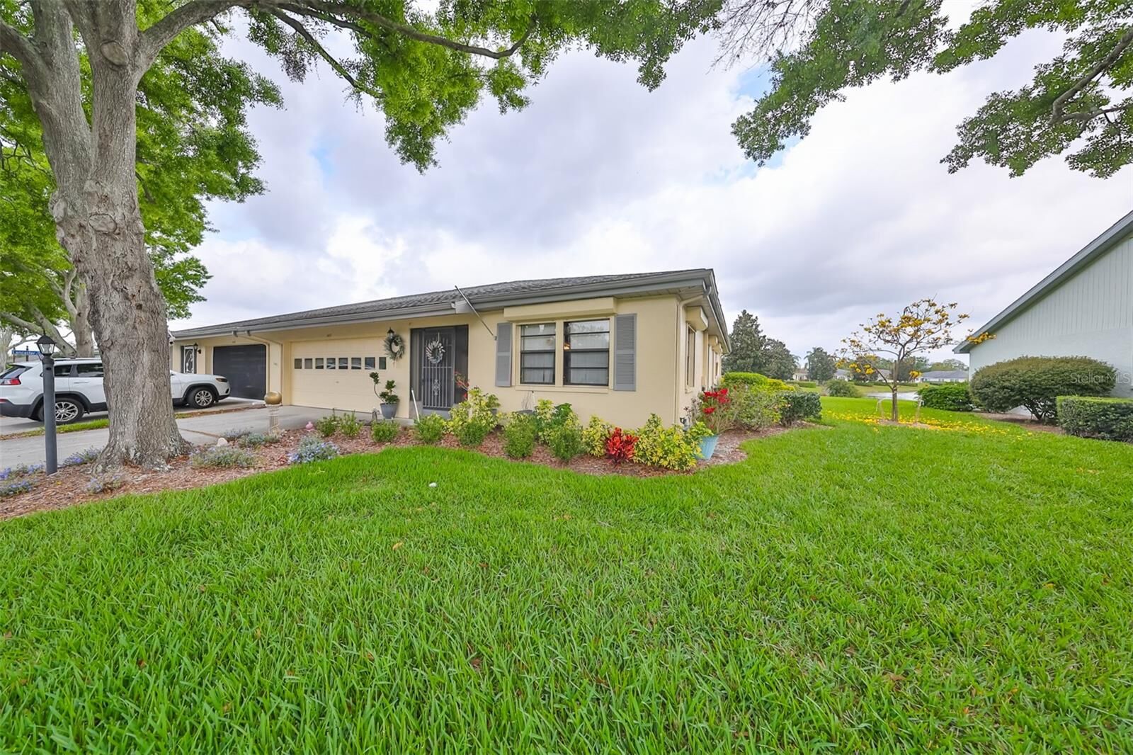 Property Photo: 1417 Langley Drive FL 33573