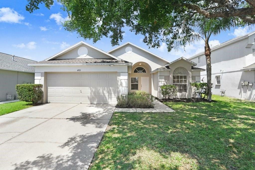 Property Photo: 4921 Wessex Way FL 34638