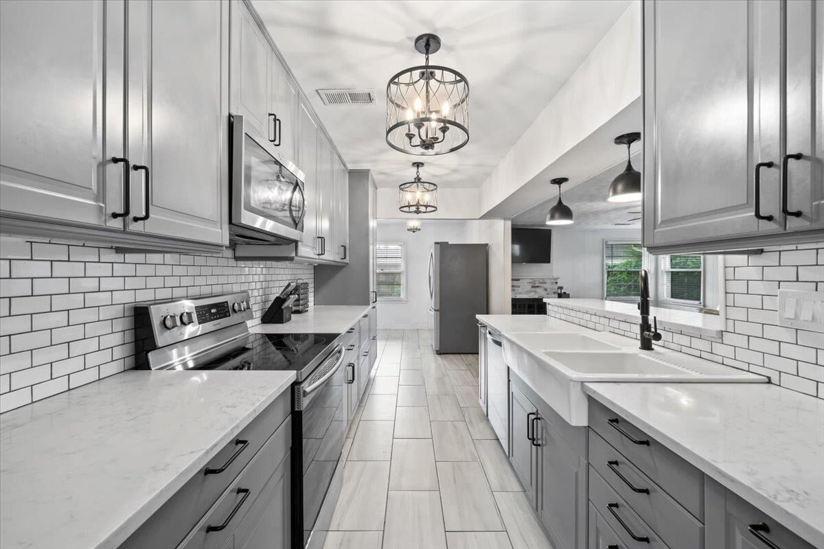 Property Photo:  4784 Marlin Dr  TN 38117