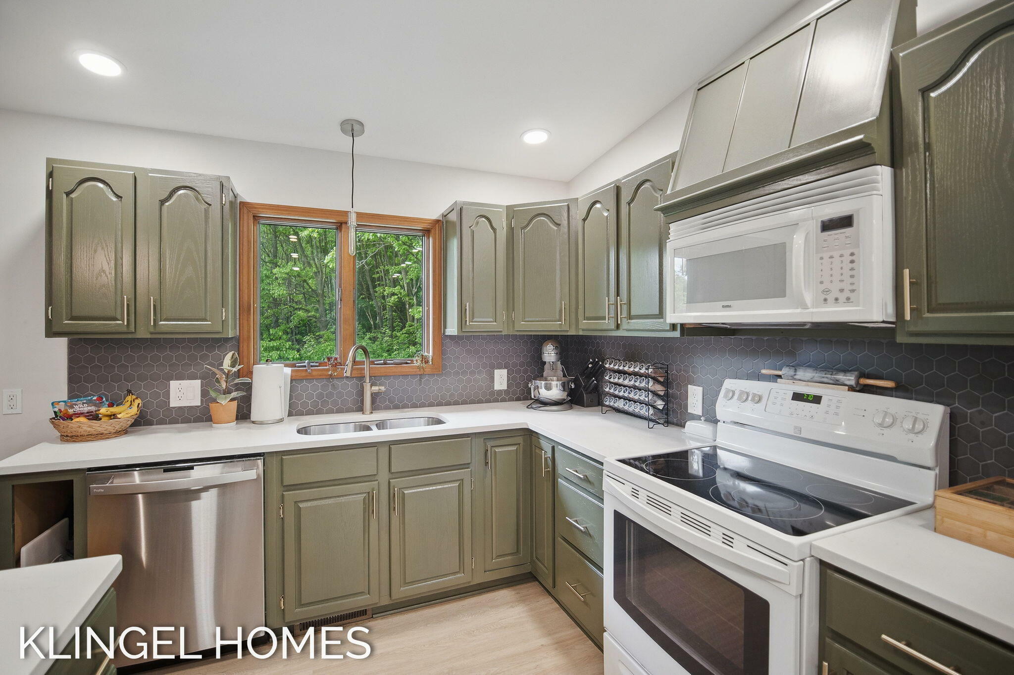 Property Photo: 5204 S 68th Avenue MI 49446