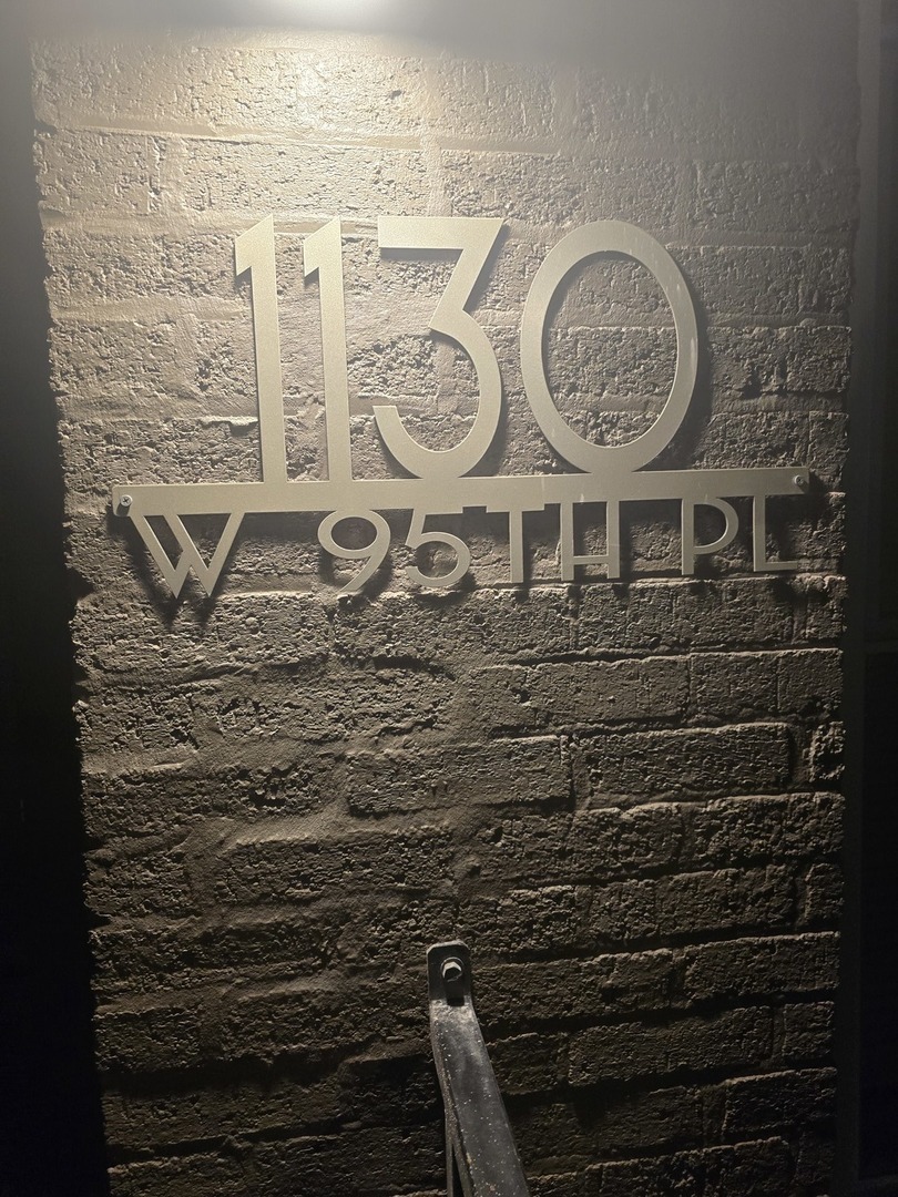 Property Photo: 1130 W 95th Place IL 60643
