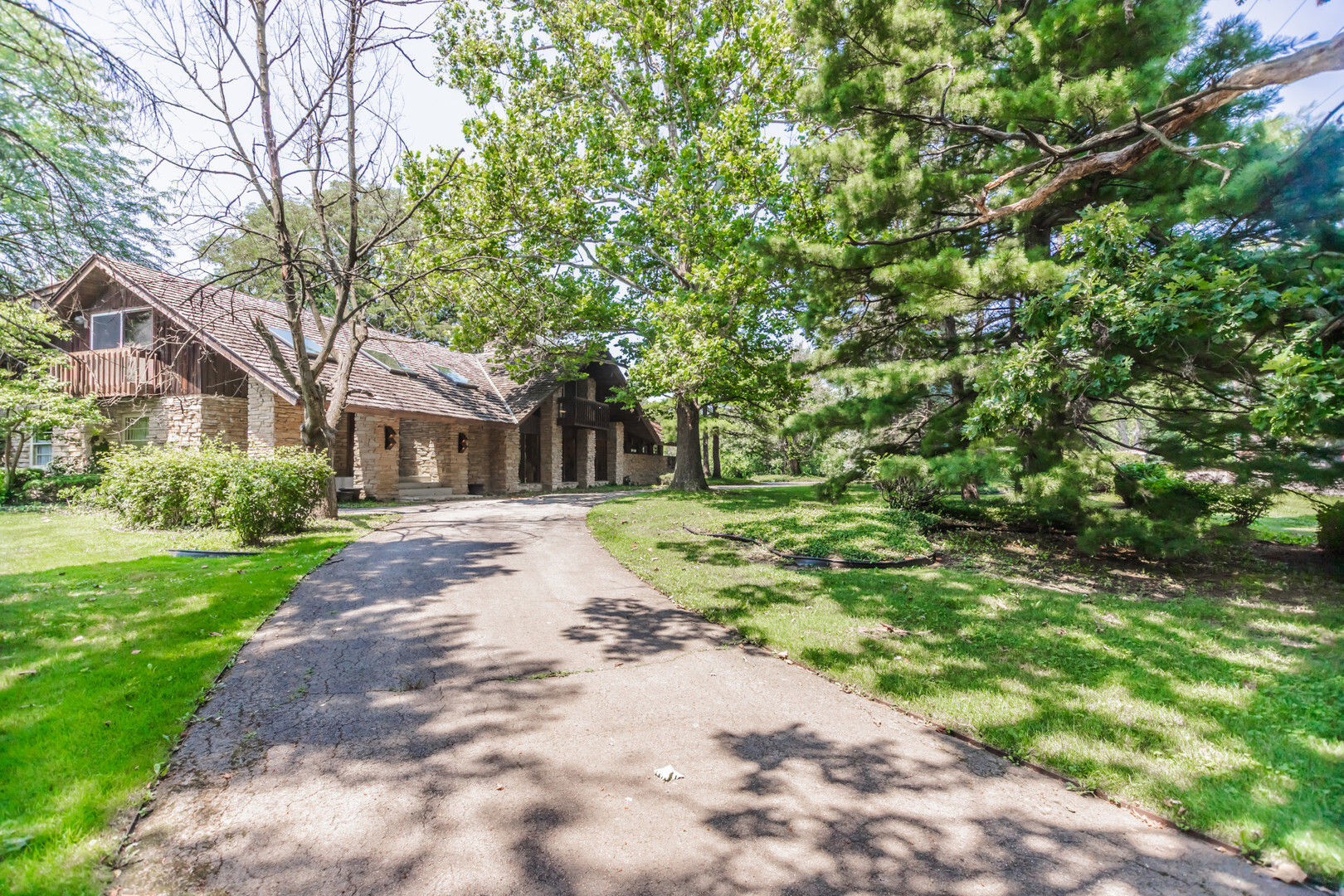 Property Photo: 8080 Wolf Road IL 60527