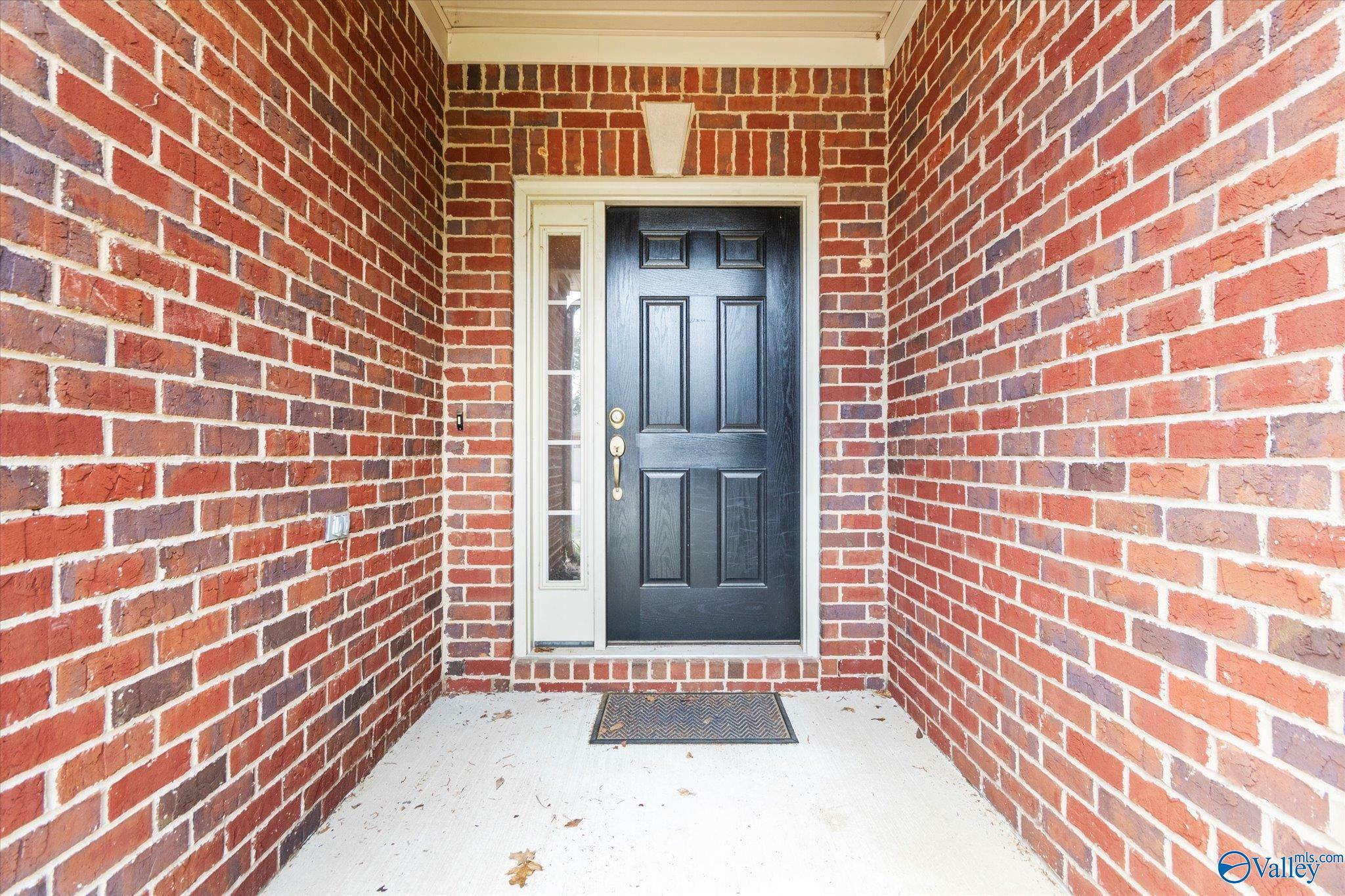Property Photo: 322 South Back Creek Road AL 35757