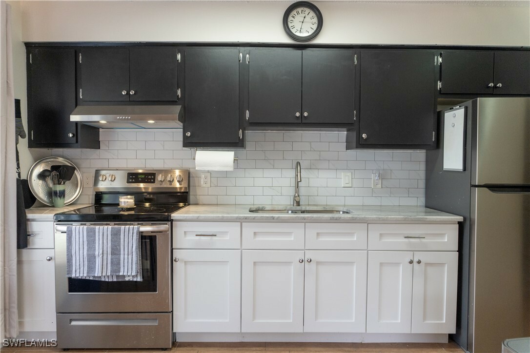 Property Photo: 1165 Palm Avenue 8A FL 33903