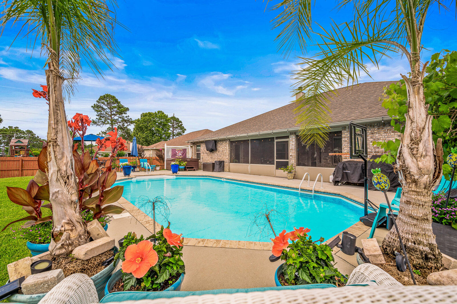 Property Photo: 6564 Redfield Street FL 32566