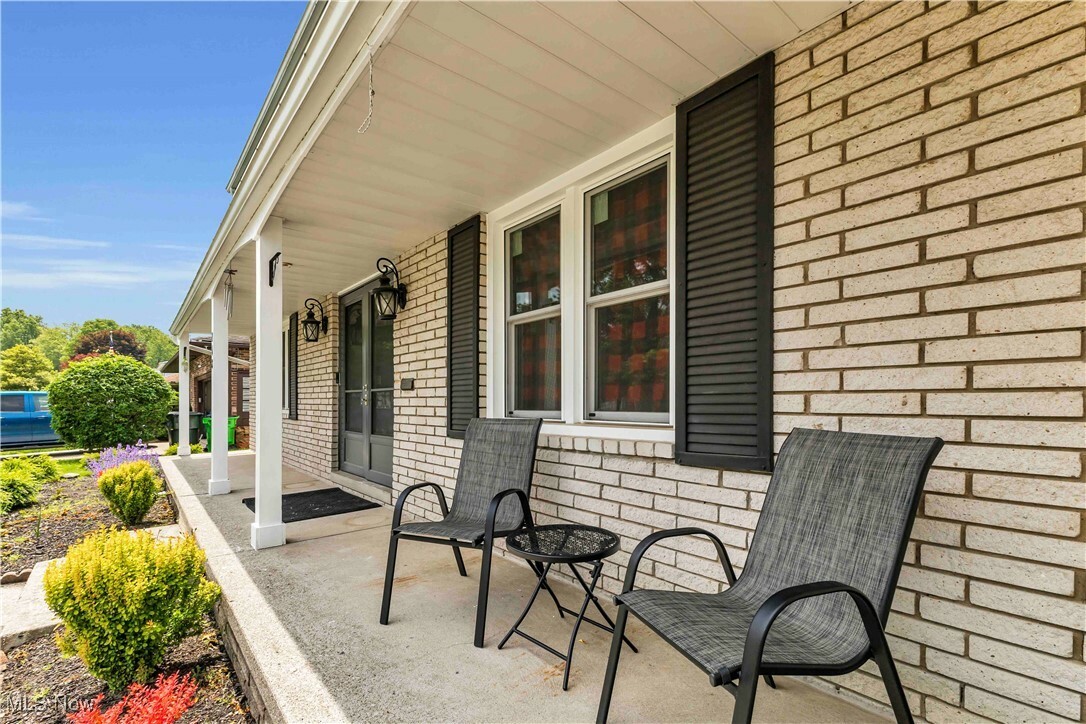 Property Photo: 868 King George Boulevard OH 44121