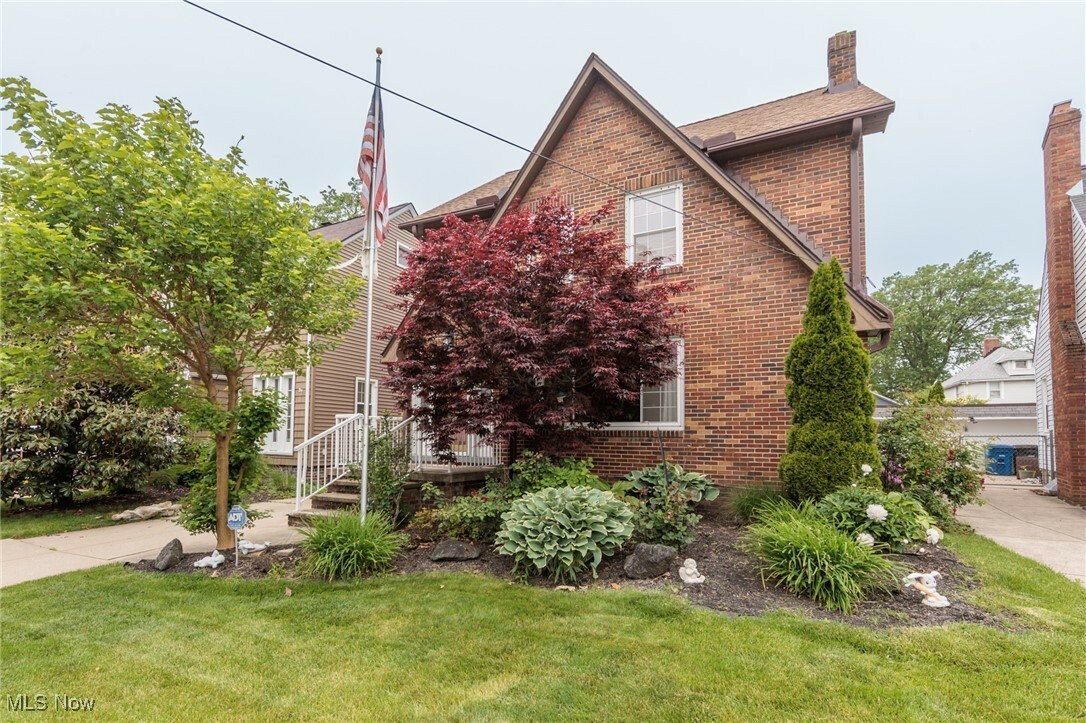 Property Photo: 2224 Emily Avenue OH 44107