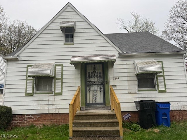 Property Photo: 3805 E 177th Street OH 44128
