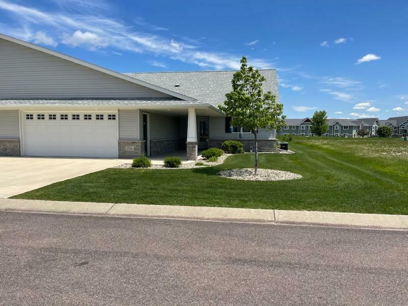 Property Photo: 1516 Ranger Drive MN 55336