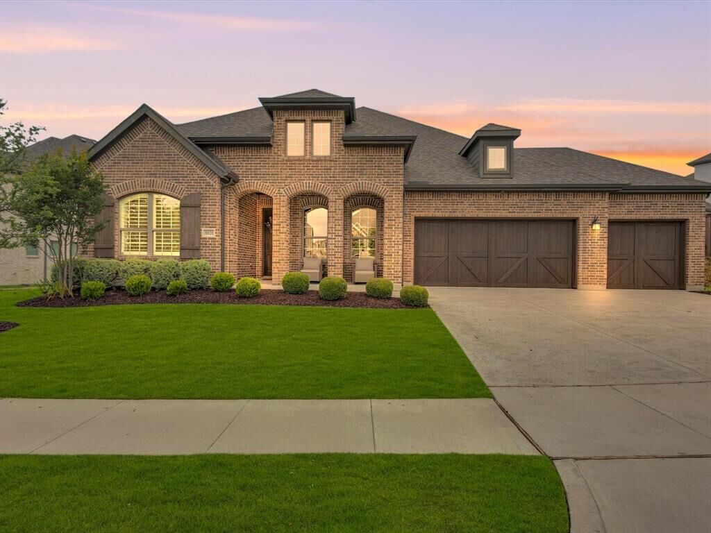 Property Photo: 8620 Bandon Dunes Drive TX 75070