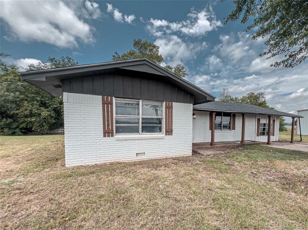 Property Photo: 448 N Highway 81 Highway OK 73067