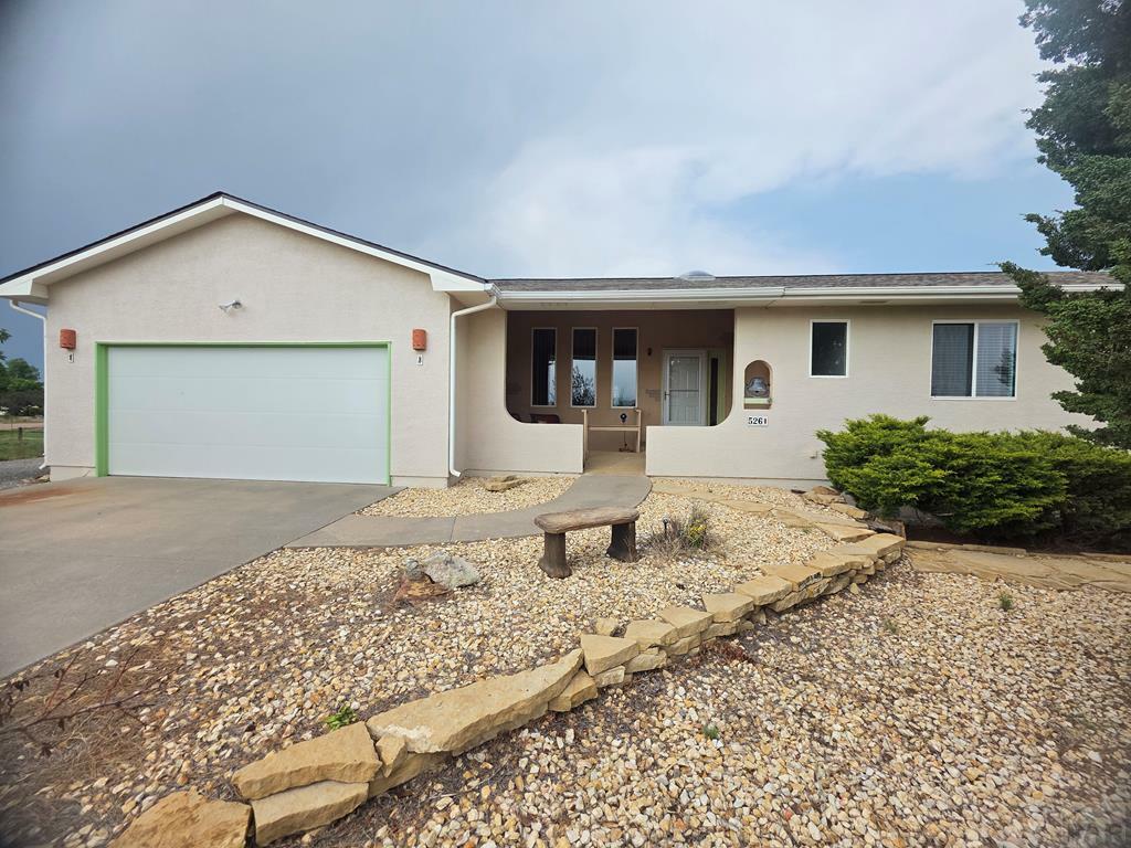 Property Photo:  526 Woodstock Dr  CO 81007 