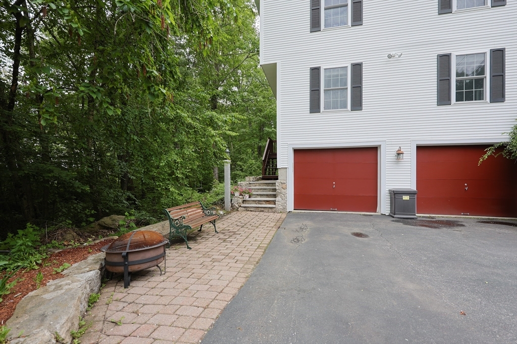 Property Photo: 11 Dianne Ln MA 01721
