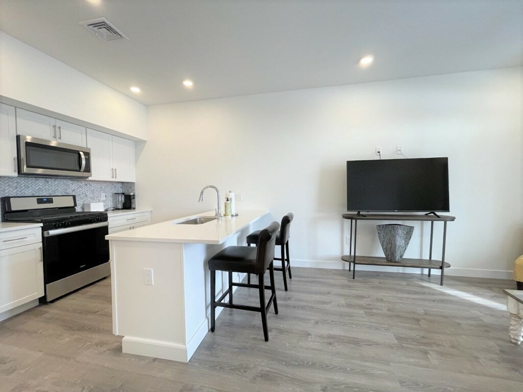Property Photo: 302 Broadway 202 MA 02149